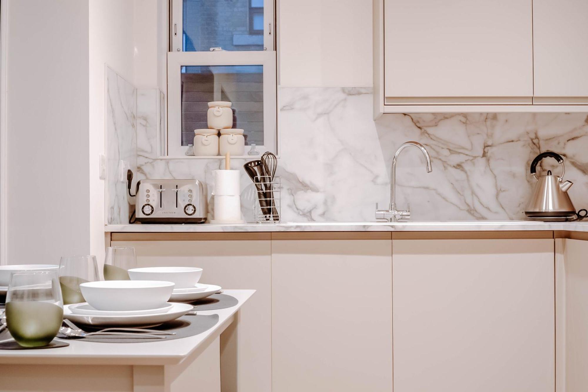 Mayfield - Central Harrogate Apartment - Ground Floor エクステリア 写真