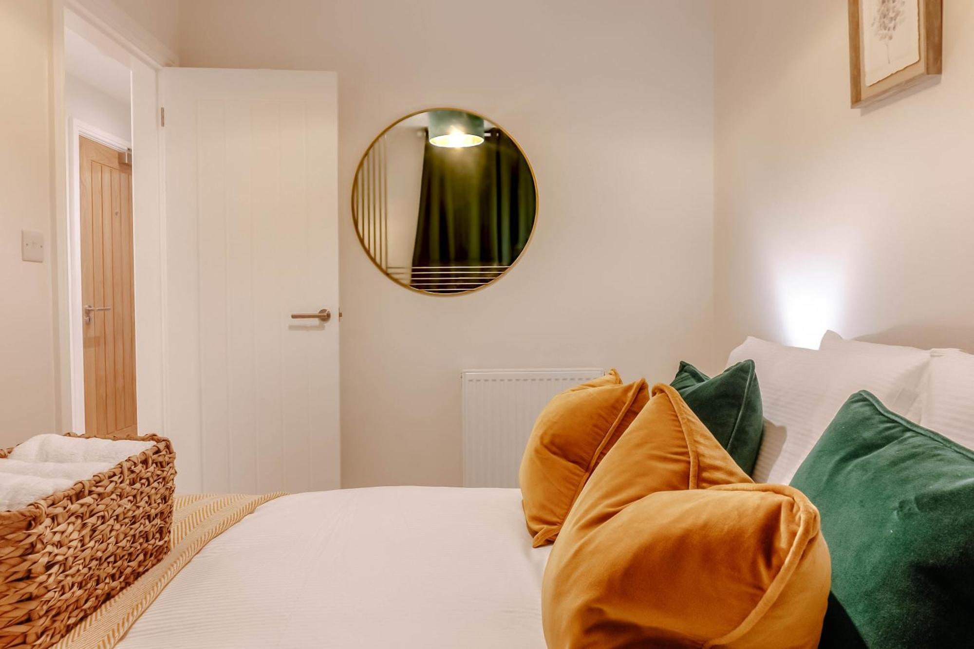 Mayfield - Central Harrogate Apartment - Ground Floor エクステリア 写真