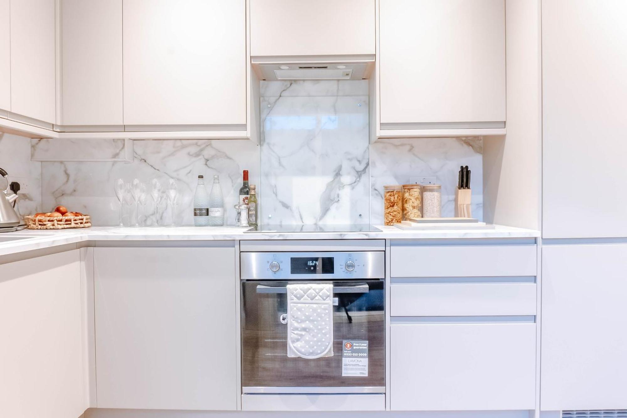 Mayfield - Central Harrogate Apartment - Ground Floor エクステリア 写真